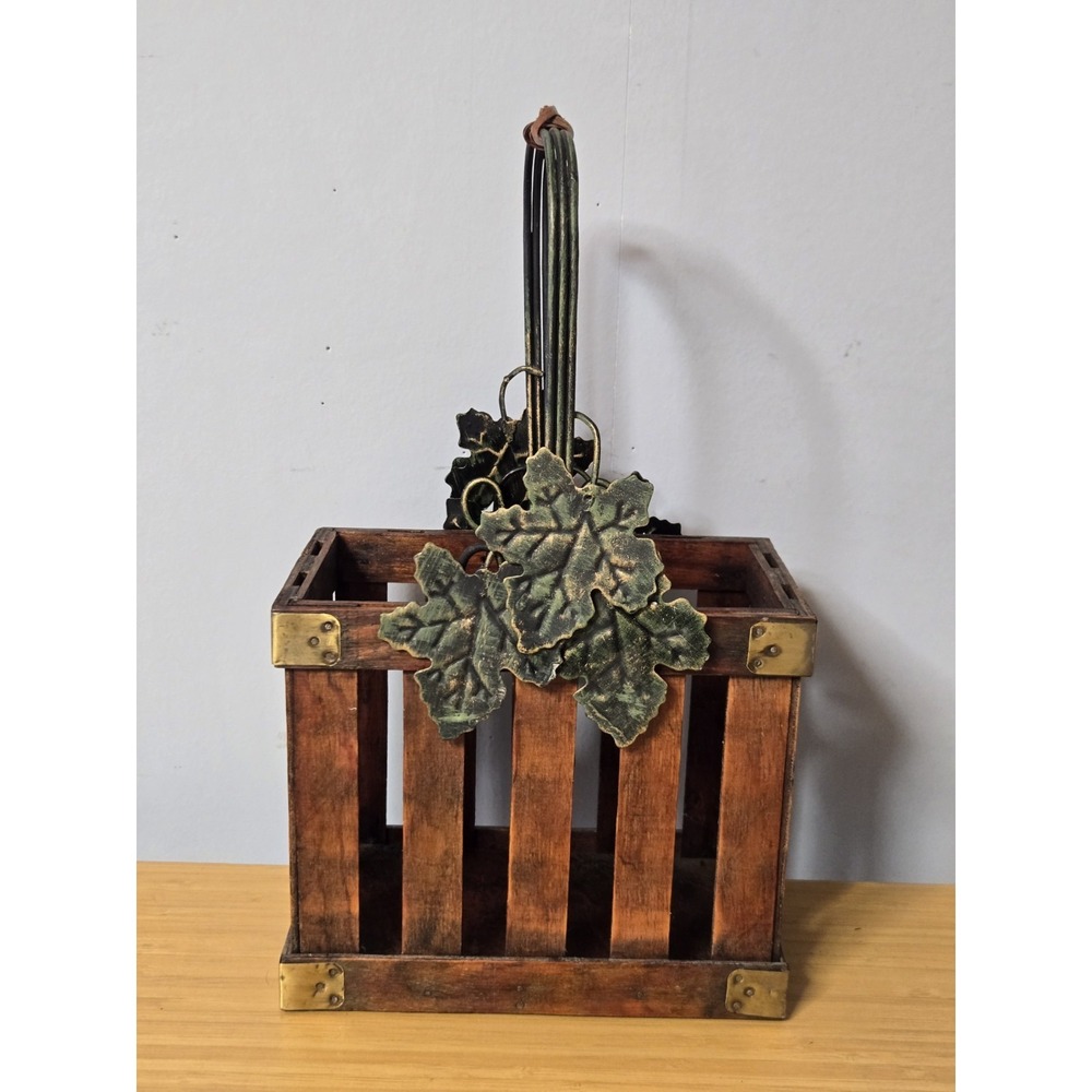 Vintage Wooden‎ Wine Bottle Carrier With Metal Handle And Leaf Decor. GVC